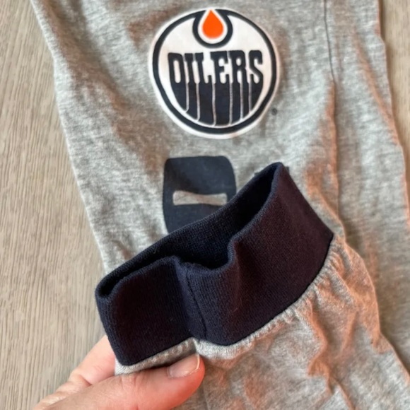 Edmonton Oilers Hockey Boy’s Pyjamas - Picture 4 of 7